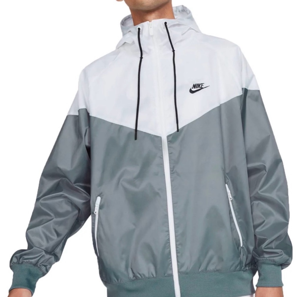 Nike Men's Two-Tone Gray Windbreaker